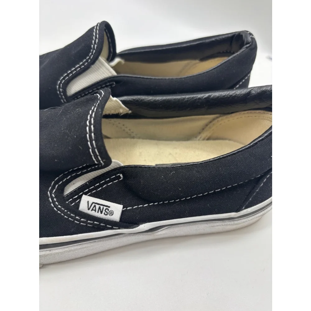 Women's Vans Slip-on Shoes, Black, Size 7 - Picture 2 of 7